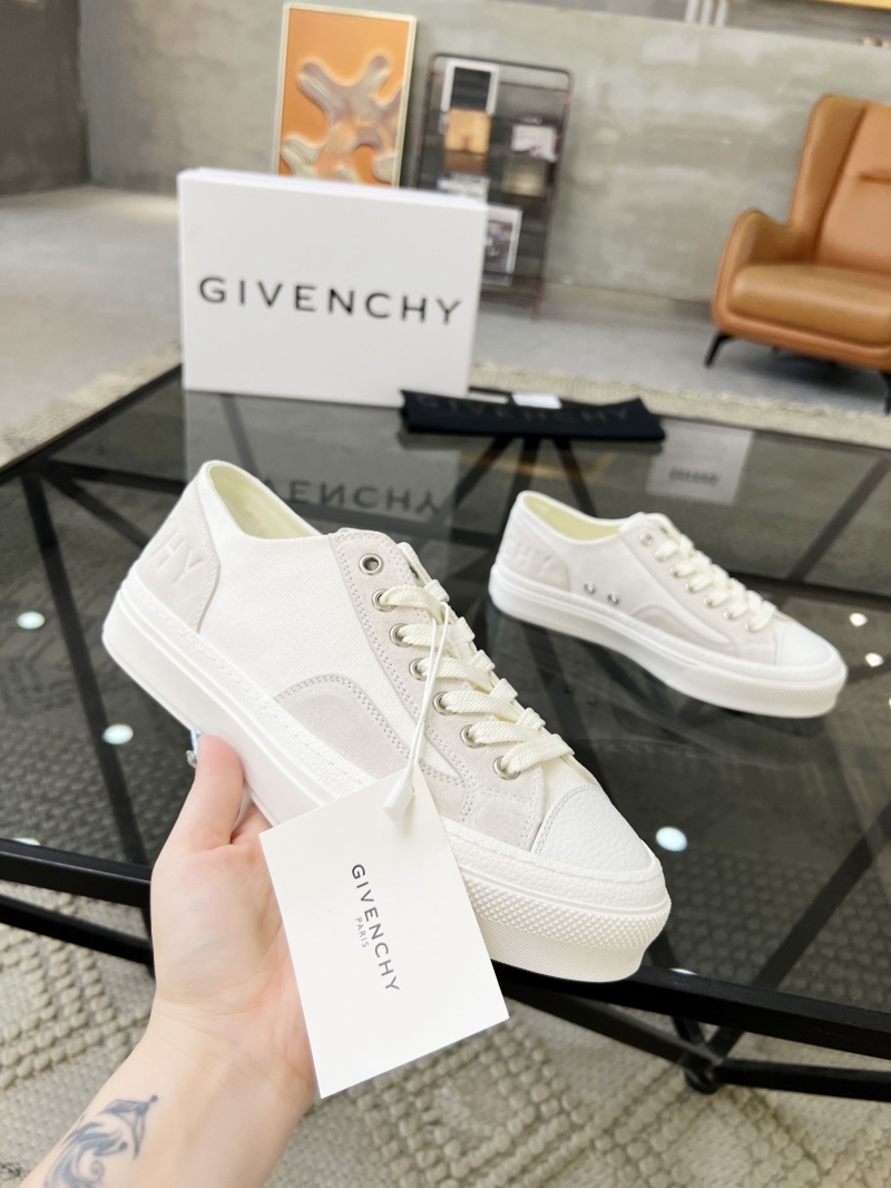 Givenchy Sneakers